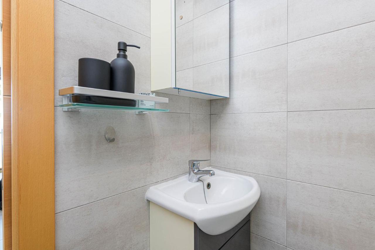 Mediterraneo Beach Apartment In Malaga By Solaga Holiday Homes Екстер'єр фото